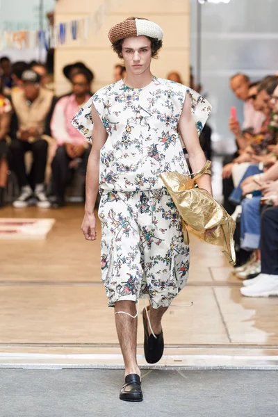 Look 23